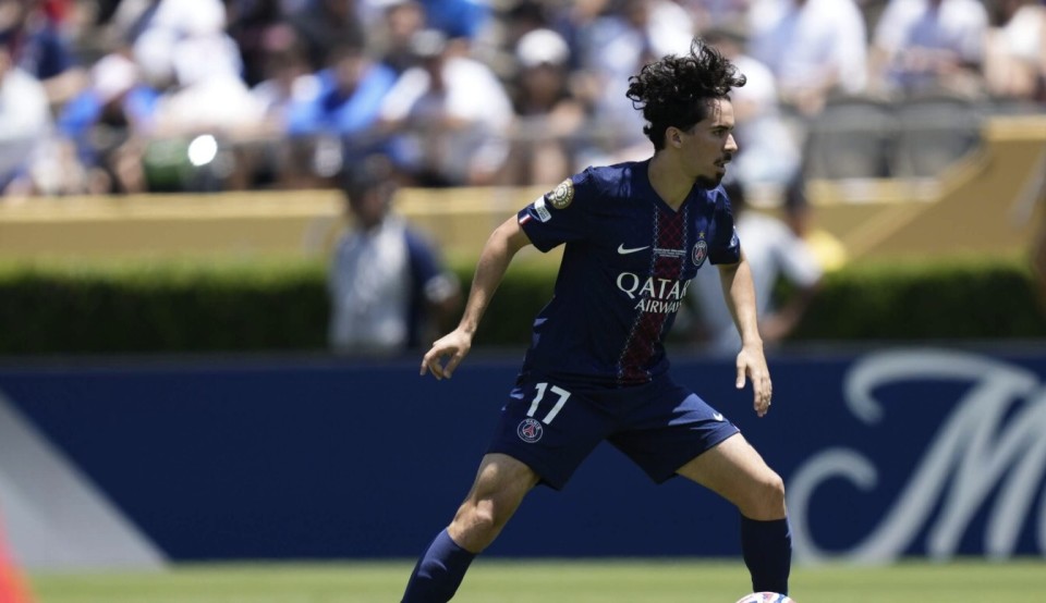 泳队在激烈 泳队在激烈